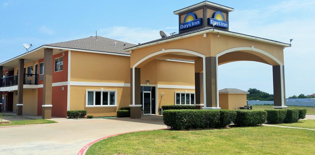 Days Inn By Wyndham Ennis Dış mekan fotoğraf